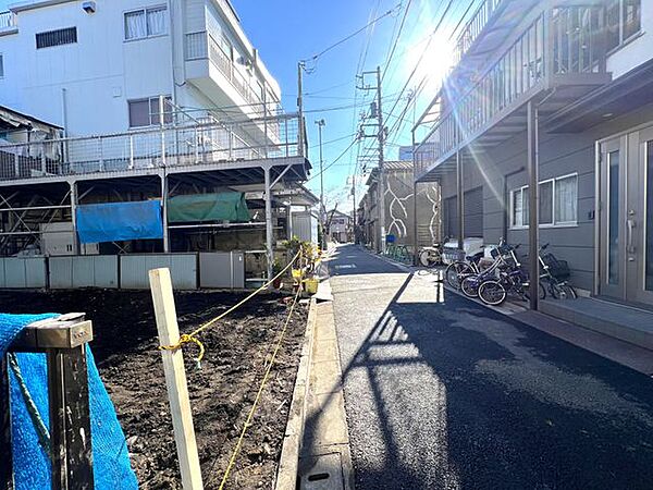 職場や最寄り駅などからの送迎サービスを行っております。