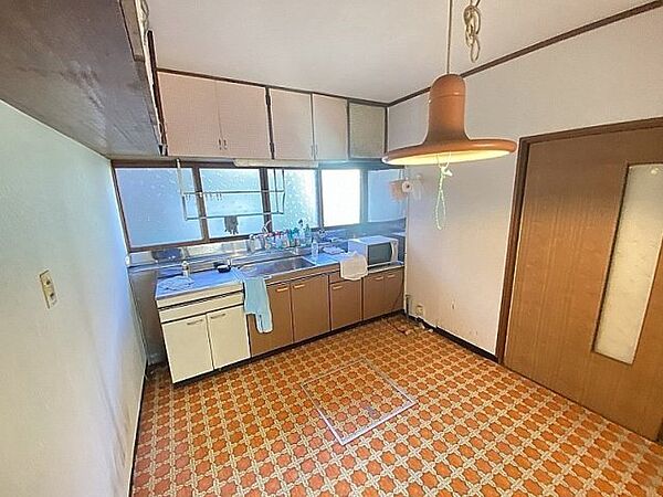detached 北海道室蘭市陣屋町2丁目10-24
地図を見る