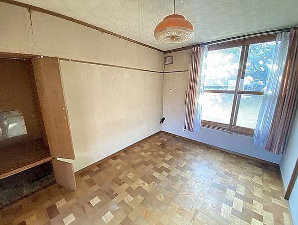 detached 北海道室蘭市陣屋町2丁目10-24
地図を見る