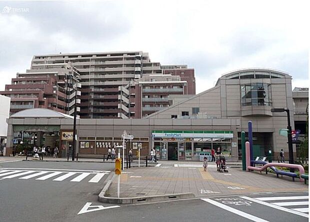 花小金井駅(西武 新宿線) 徒歩28分。 2240m