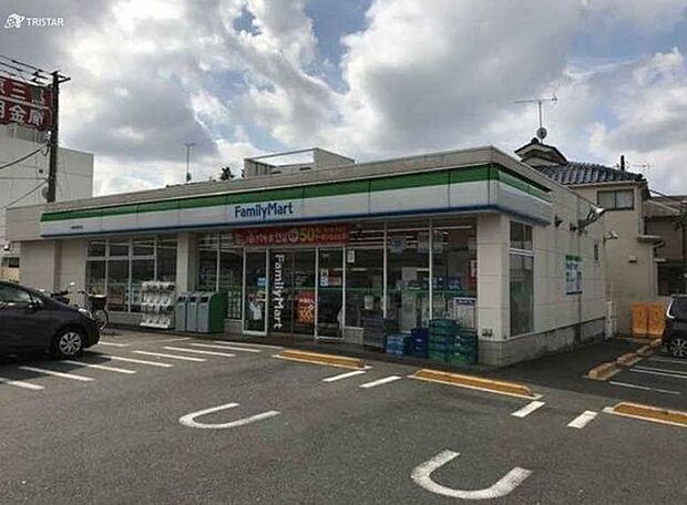 ファミリーマート西東京泉町店 徒歩7分。 510m