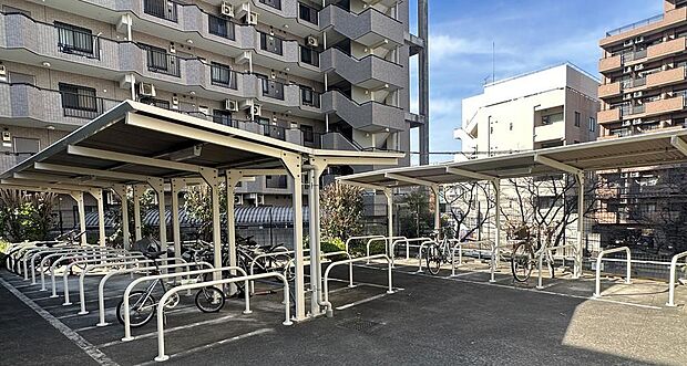 駐輪場・バイク置場空あります。自転車：月額２００円／台バイク：月額１，０００円／台