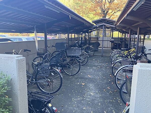 駐輪場付で、通勤・通学・お買い物など自転車をご利用いただけます。