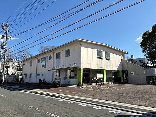 静岡市立清水飯田南保育園≪保育目標≫自分が好き　友だちが好き≪開所時間≫7：00～19：00≪定員≫130名(6ヵ月～小学校就学前)≪休園日≫日祝・年末年始≪その他≫一時保育・障害 890m