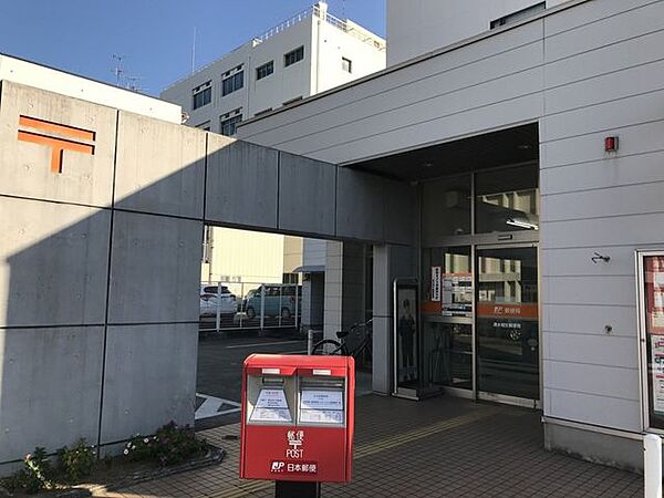 清水相生郵便局郵便　9：00～17：00(土日祝休業)貯金　9：00～16：00(土日祝休業)ATM　9：00～19：00(土日祝17：00まで営業)保険　9：00～16：00(土日祝 500m