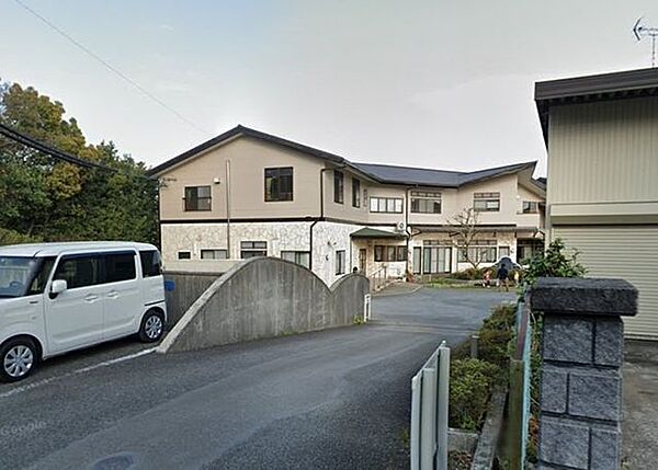 社会福祉法人清水双葉会あいわこども園≪教育目標≫「一人ひとりの子どもの育ちを大切にする」≪定員≫50名≪保育時間≫8：30～18：30≪受入年齢≫産休明けから就学前まで≪休園日≫日 900m
