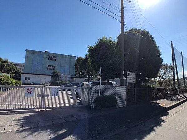 静岡市立清水高部東小学校≪教育目標≫心豊かにたくましい子どもの育成≪重点目標≫目標を持ち挑戦する子　●児童数（2023年度）…587名 240m