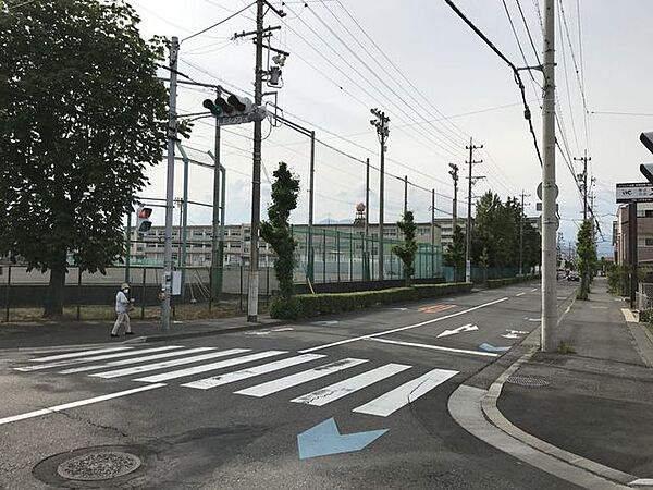 静岡市立清水第三中学校≪教育目標≫思いやりの心　挑戦する勇気≪重点目標≫「自分から行動する　自分から学ぶ　自分から働きかける●児童数（2023年度）…143名 170m