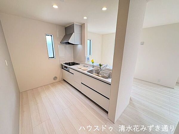 キッチンを拡大表示
