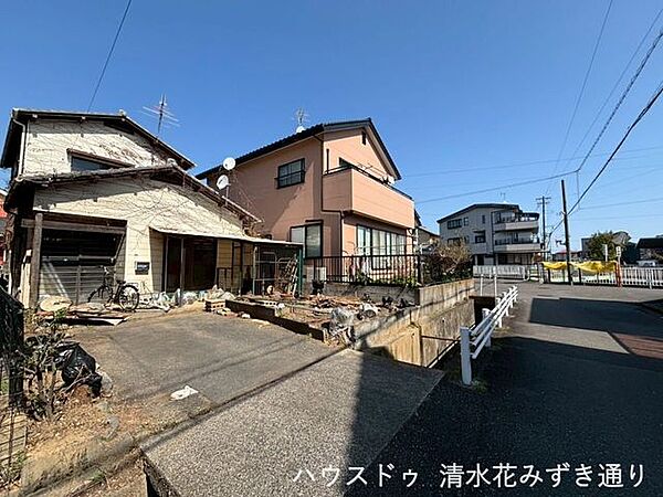南側接道面・・・日当たり良好な土地で、通風もよく快適な住まいが建てられる住環境です(^O^)