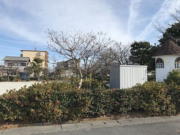 渋川西公園狐ヶ崎駅から徒歩約13分！！駐車場はありません。 310m