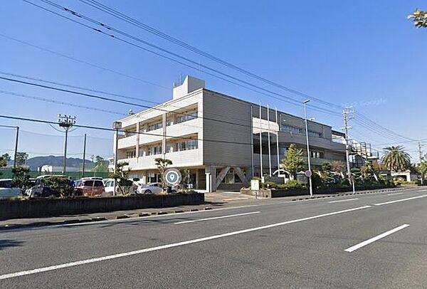静岡市立大里中学校≪教育目標≫未来の創り手として、豊かに生き、社会で活躍できる子どもたち≪重点目標≫夢中を創り 夢を育む-主体性と協働性の発揮-●児童数（2023年度）…668名 1380m