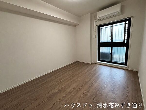 洋室を拡大表示