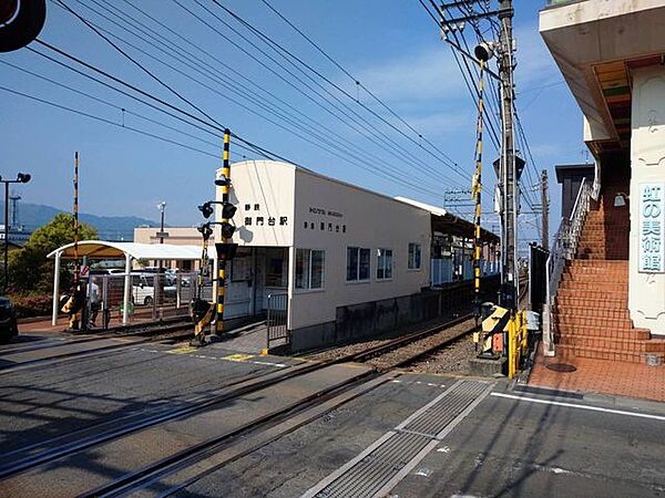 静岡鉄道　御門台駅乗り場1■静岡清水線（下り）入江岡・新清水方面2■静岡清水線（上り）草薙・新静岡方面 1070m