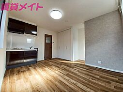 リオハウス 1階ワンルームのリビング/ダイニング