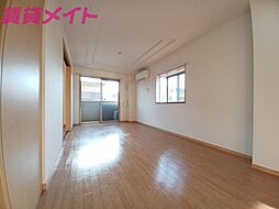 クレストールII 2階2LDKのリビング/ダイニング