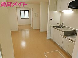 ブリアン　II 1階1LDKのリビング/ダイニング