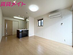 Ｐｒｅｍｉａｓ平町 2階2LDKのリビング/ダイニング