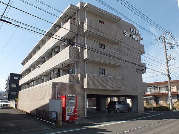 apartment 群馬県前橋市平和町１丁目13-16
地図を見る