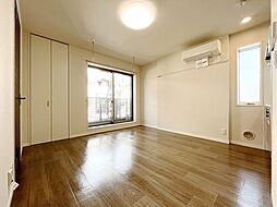 フォレナ 301 3階ワンルームのリビング/ダイニング