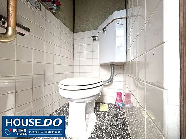 居室とは離れたところにトイレがあるので、音やにおいも気になりませんね