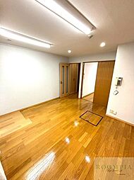 カーサ・デ・ナラ 103 1階1LDKのリビング/ダイニング