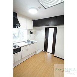 ファイン上馬 401 4階1Kのリビング/ダイニング