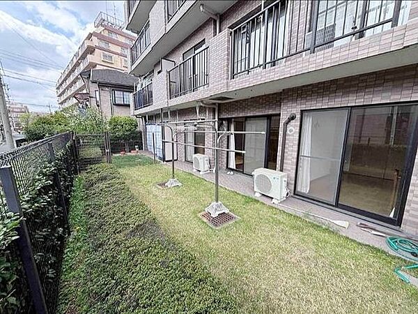 【庭】大型専用庭付です。