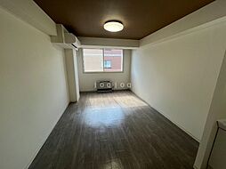 キャッスル17 702 7階1Kのリビング/ダイニング