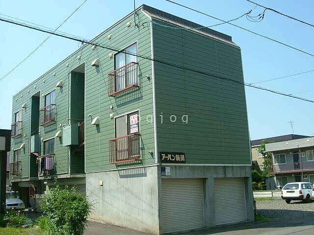 3 / 13