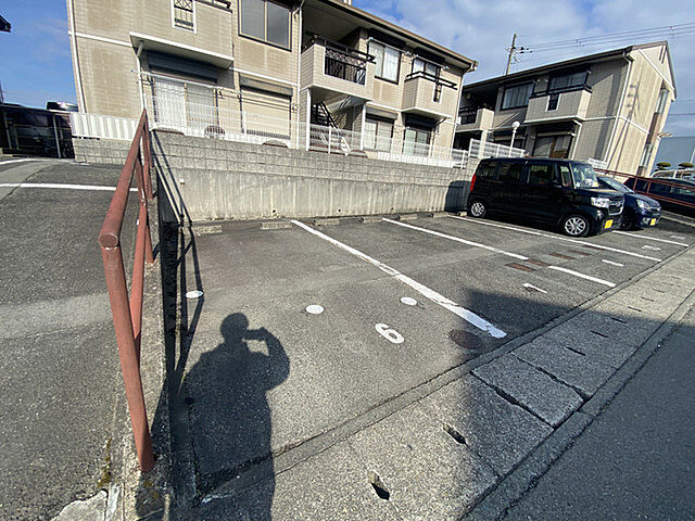 6 / 9