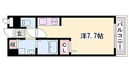 シュープリーム 2階