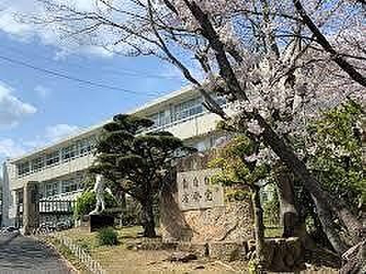 岡山市立妹尾中学校岡山市立妹尾中学校 940m