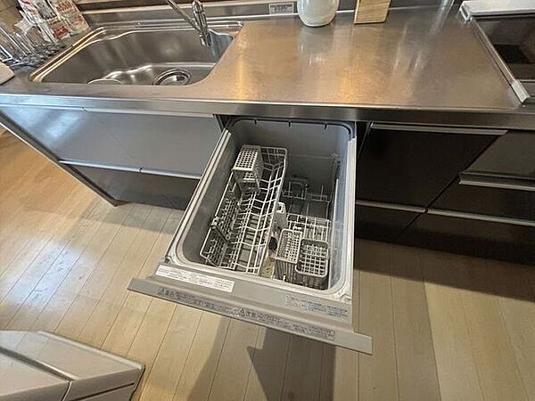 忙しい毎日をサポートする食洗機完備