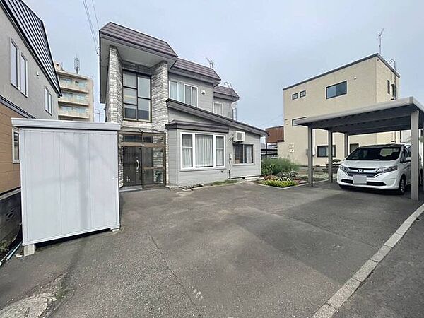 《外観写真》