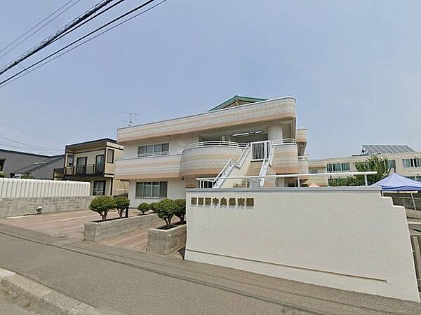 幼稚園・保育園 《西野中央保育園》子育て環境が充実しています！ 400m