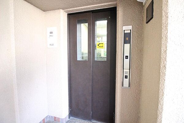 ■エレベーターもあり、お買い物後にも便利です♪