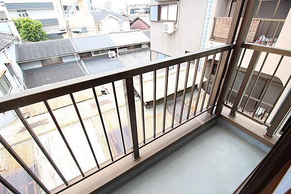 ■3階にはバルコニーがございます♪