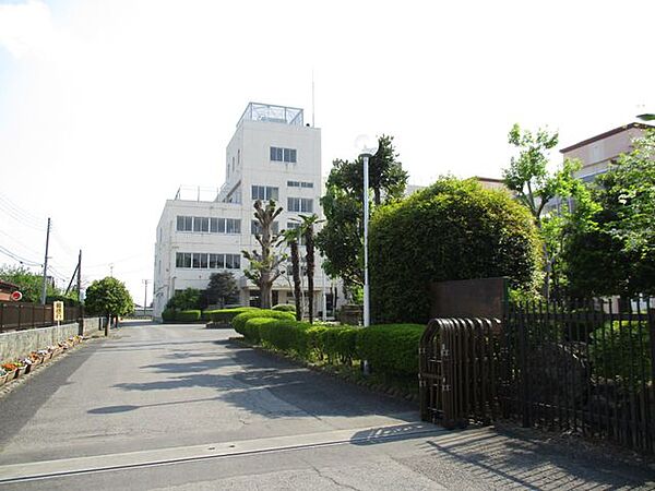 犬伏小学校まで約850ｍ（徒歩約11分）です。