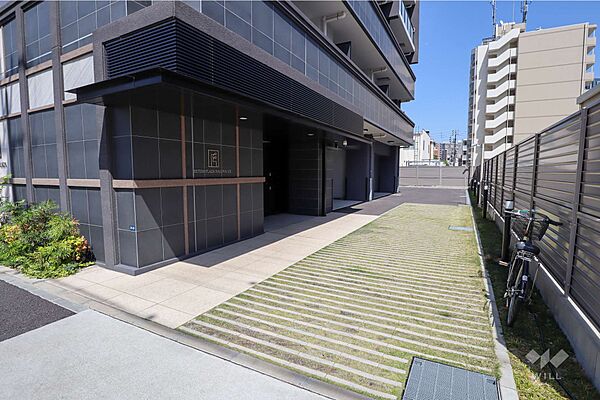 エントランスアプローチ