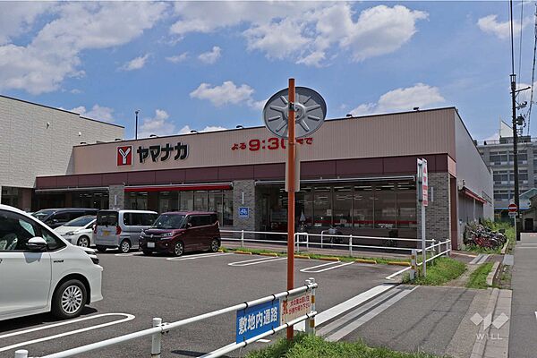 ヤマナカ(則武店)の外観