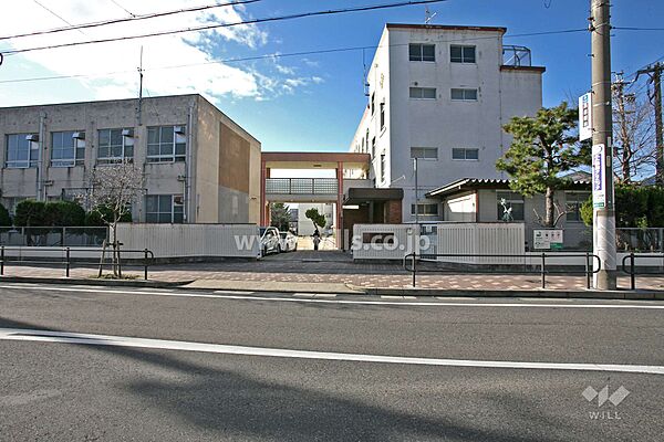 筒井小学校[公立]の外観