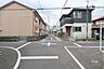 外観：物件の南側前面道路（東側から）［2026年7月4日撮影］