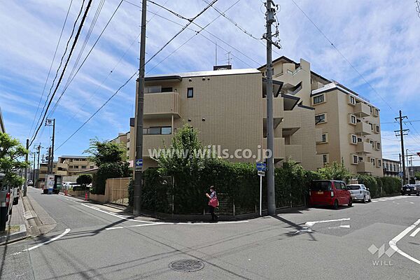 ライオンズマンション岩塚C棟の外観（北西側から）