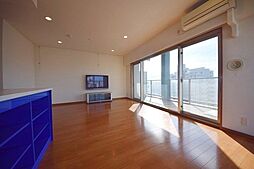 ロイヤルパークス新田 9階1LDKのリビング/ダイニング