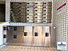 その他：集合ポストと、不在時でも荷物の受け取りが可能な宅配ボックスの様子
