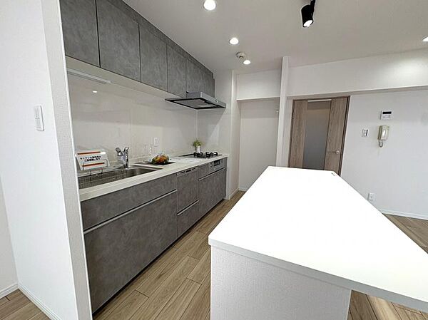 カウンター付きなので、作業のしやすいキッチンです！