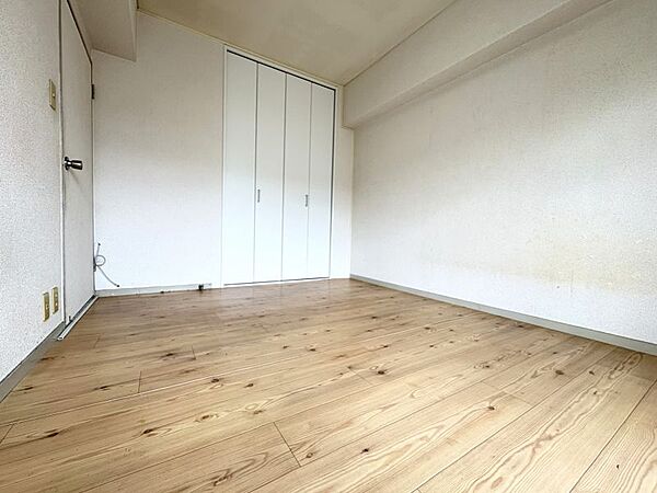 全居室収納スペースあり！荷物が多くても十分に納まります♪