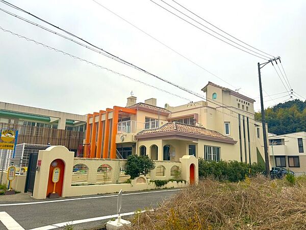 いぶき保育園　約490ｍ　徒歩約7分●子どもたちがくつろいだ雰囲気の中で安心して生活が送れるよう、一人ひとりとのかかわりを大切にしていきます。