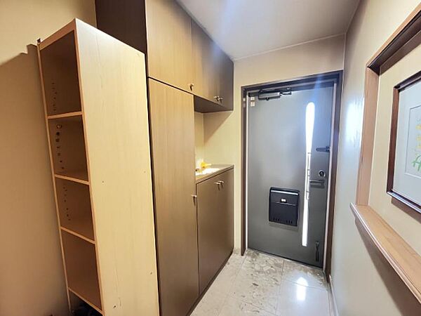 シューズボックス付きなので、片付いた玄関をキープできます！